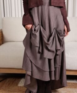 Alternative view of The Brown elegance